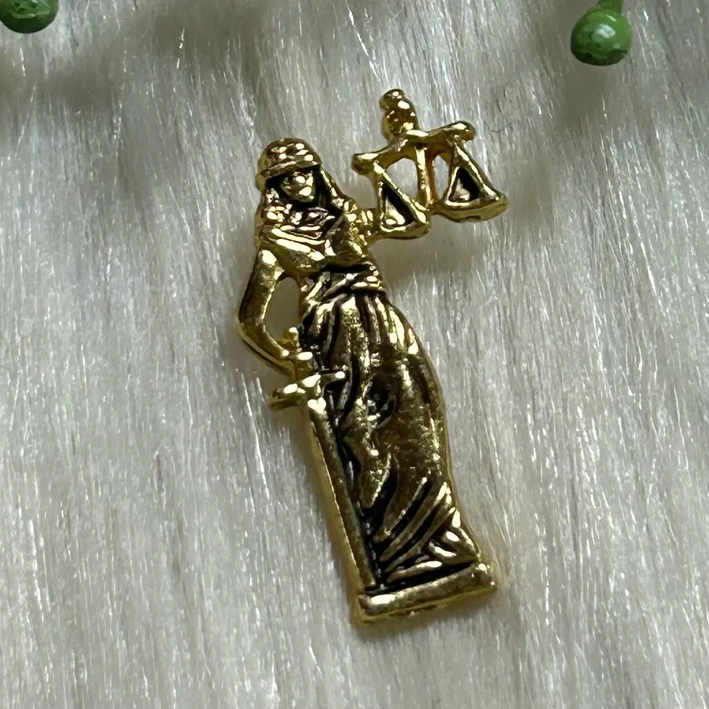Dainty Justice Scales gold tone lapel pin - Picture 2 of 6